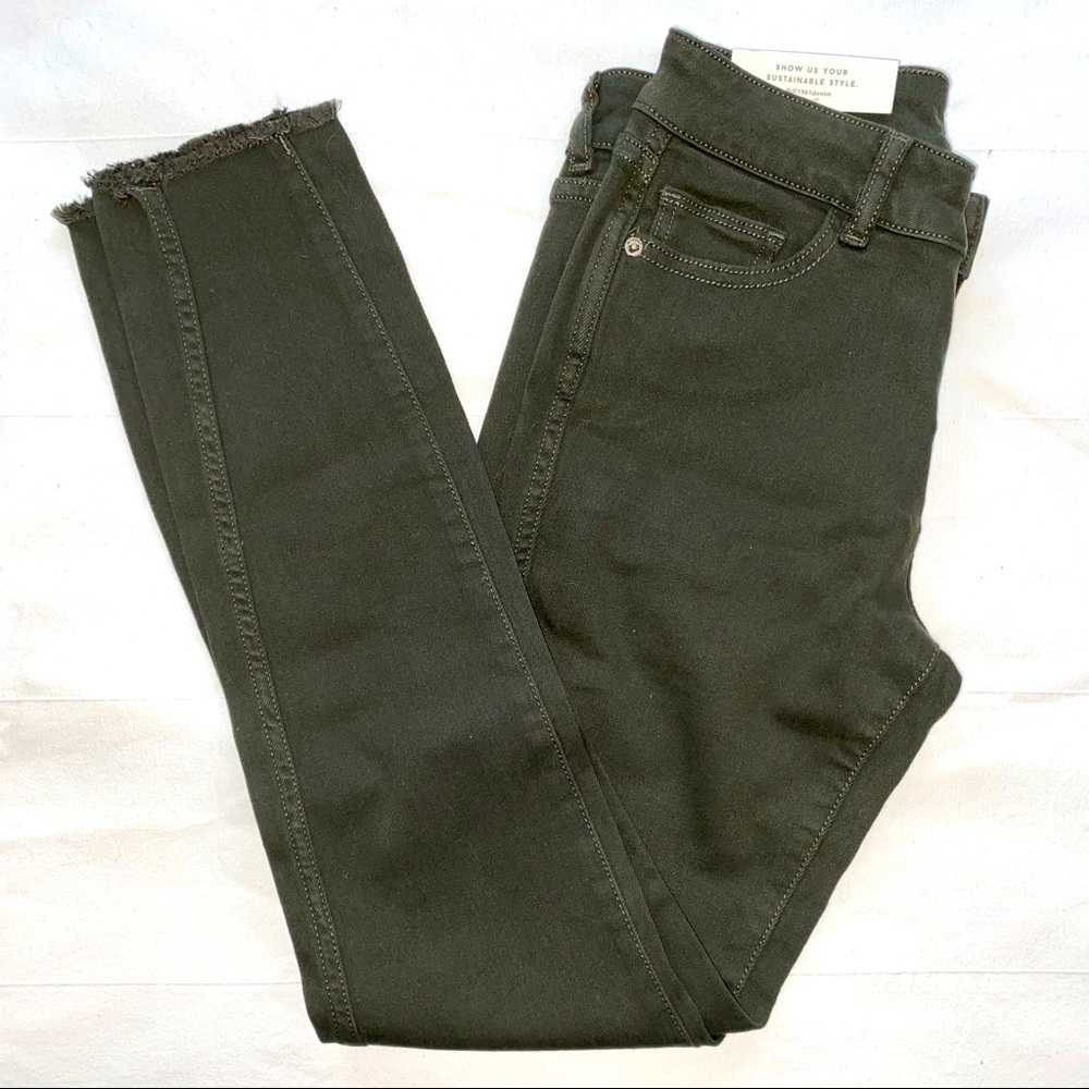 DL Mid Rise Skinny Jeans - Picture 4 of 6